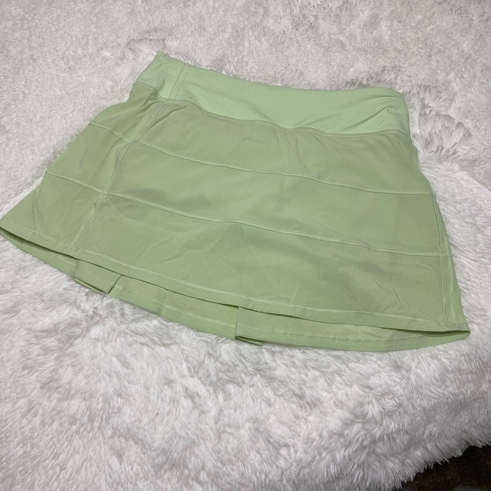 Lululemon Athletica Green Skater Mini Skirt for Casual Wear